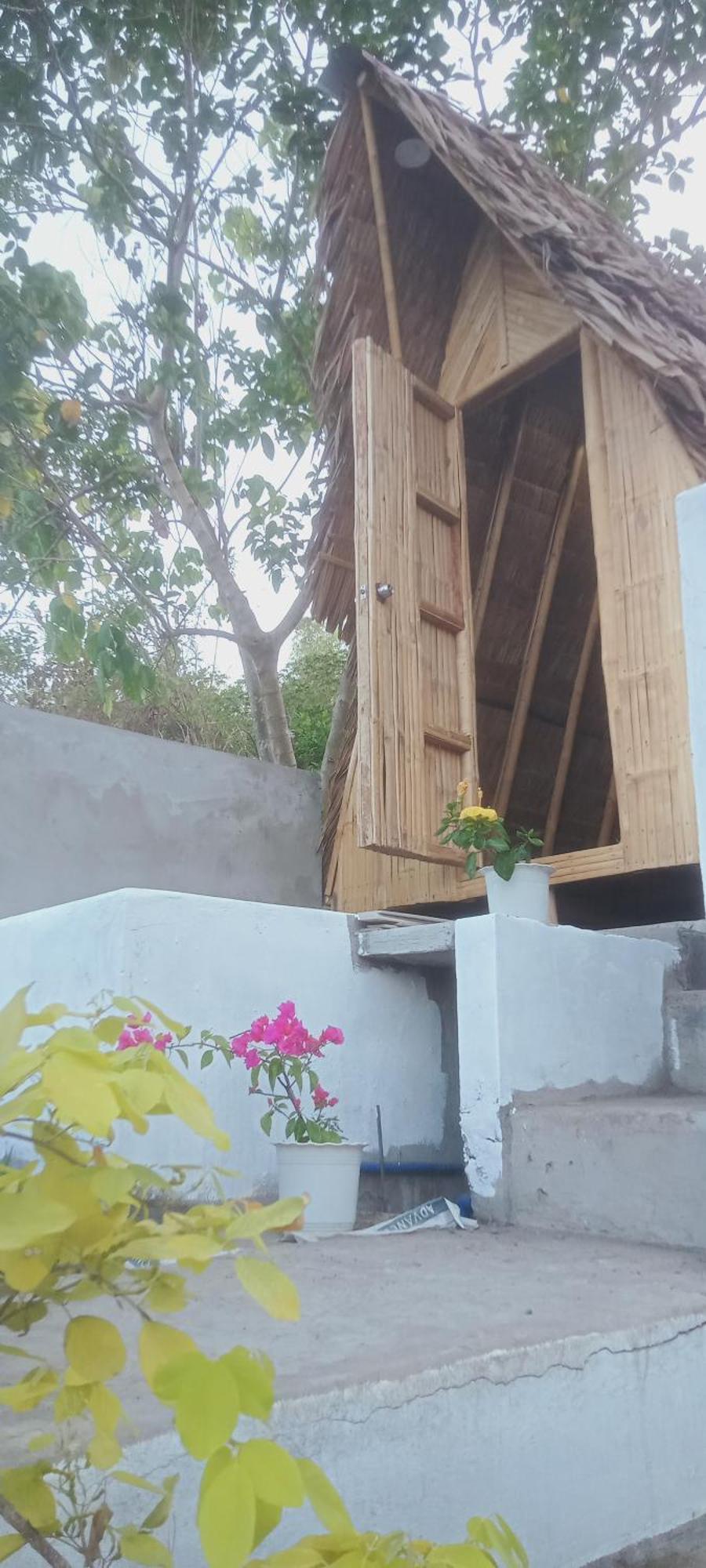 Baywalk Suites Batangas ลอเรล ภายนอก รูปภาพ